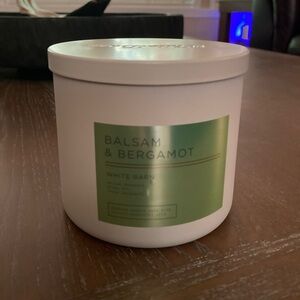 White Barn Balsam & Bergamot Candle